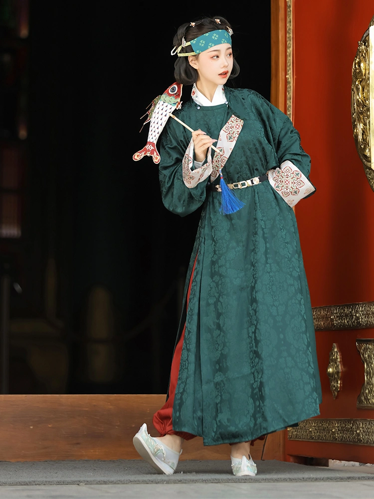 Tang Dynasty Yuanlingpao Set – Unisex Hanfu Robe with Subtle Dark ...